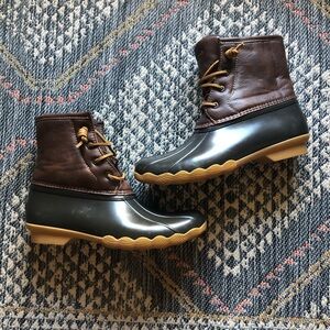 Sperry Saltwater Brown Rain Snow Boots with Waterproof Design